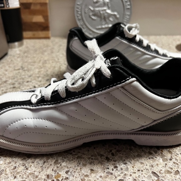 Dexter Bowling Shoes - Picture 3 of 4